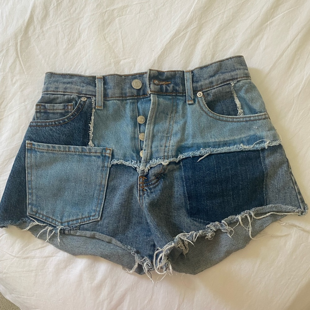 Revice patch denim shorts